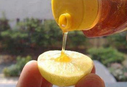 Lemon_Honey_Facial_Cleanse